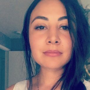 Meet your Posher, Alexandra